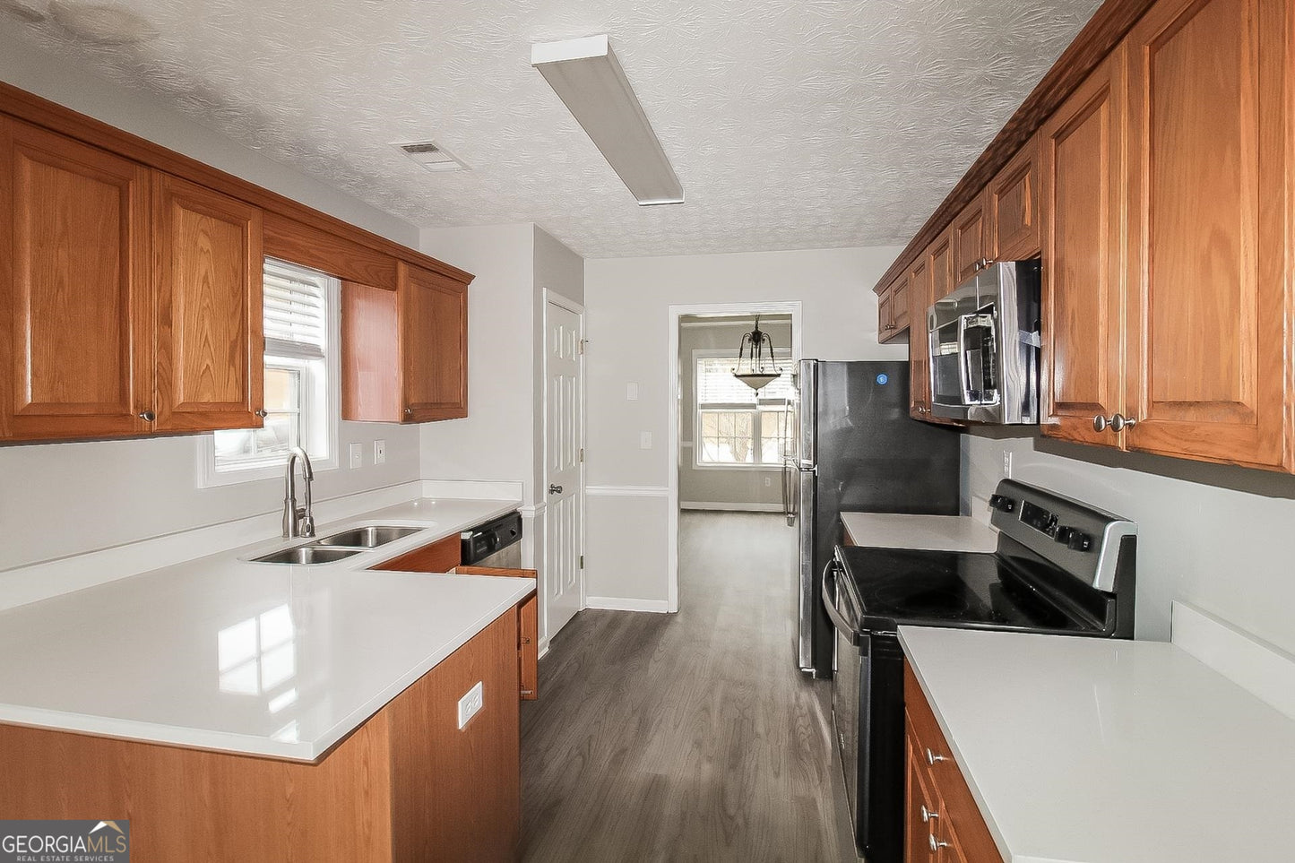5 bedroom 3 bath house in Covington