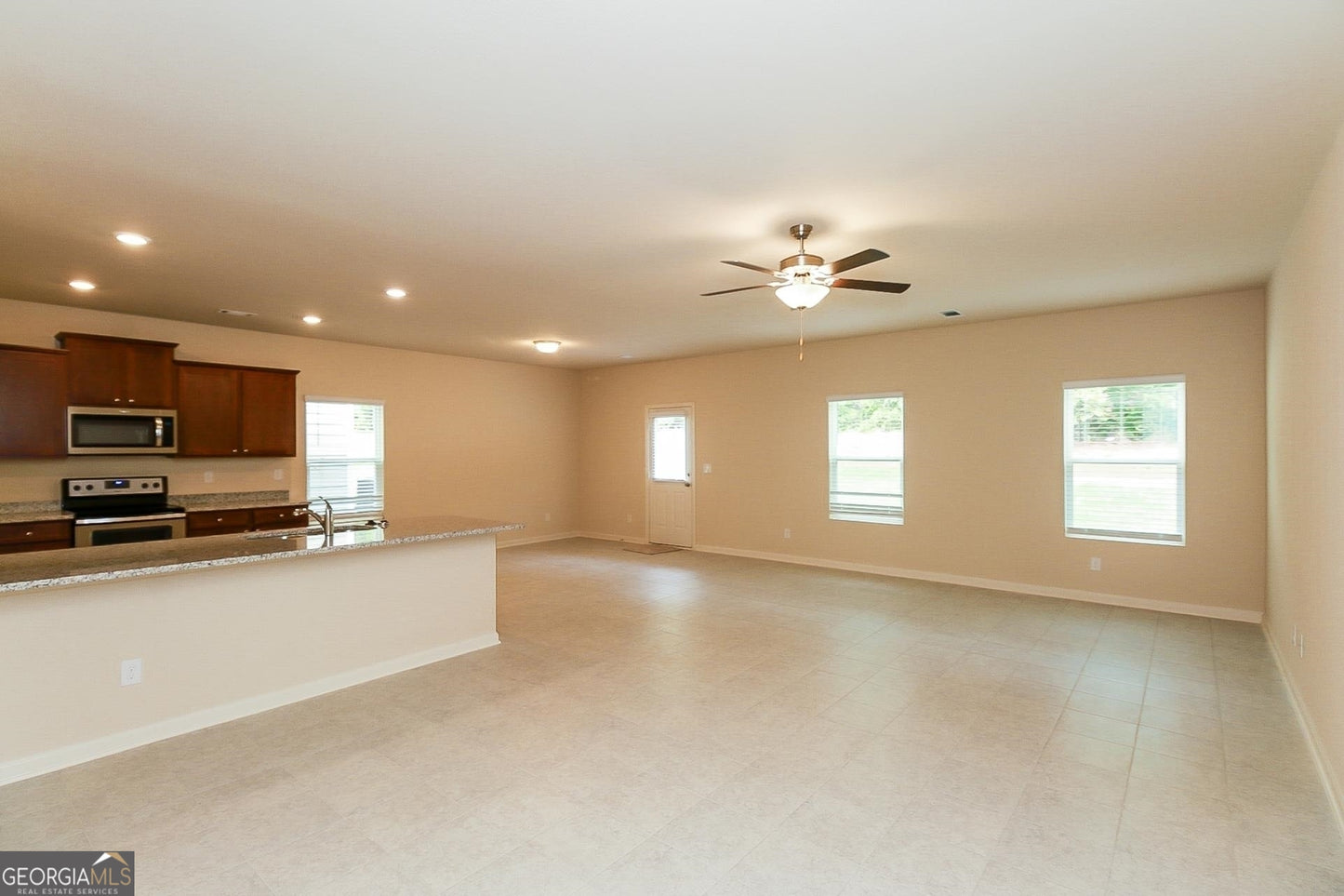 4 bedroom 2.5 bath house in Hampton