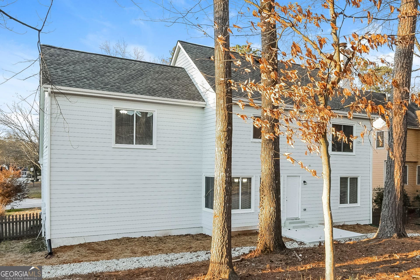 4 bedroom 2.5 bath house in Snellville