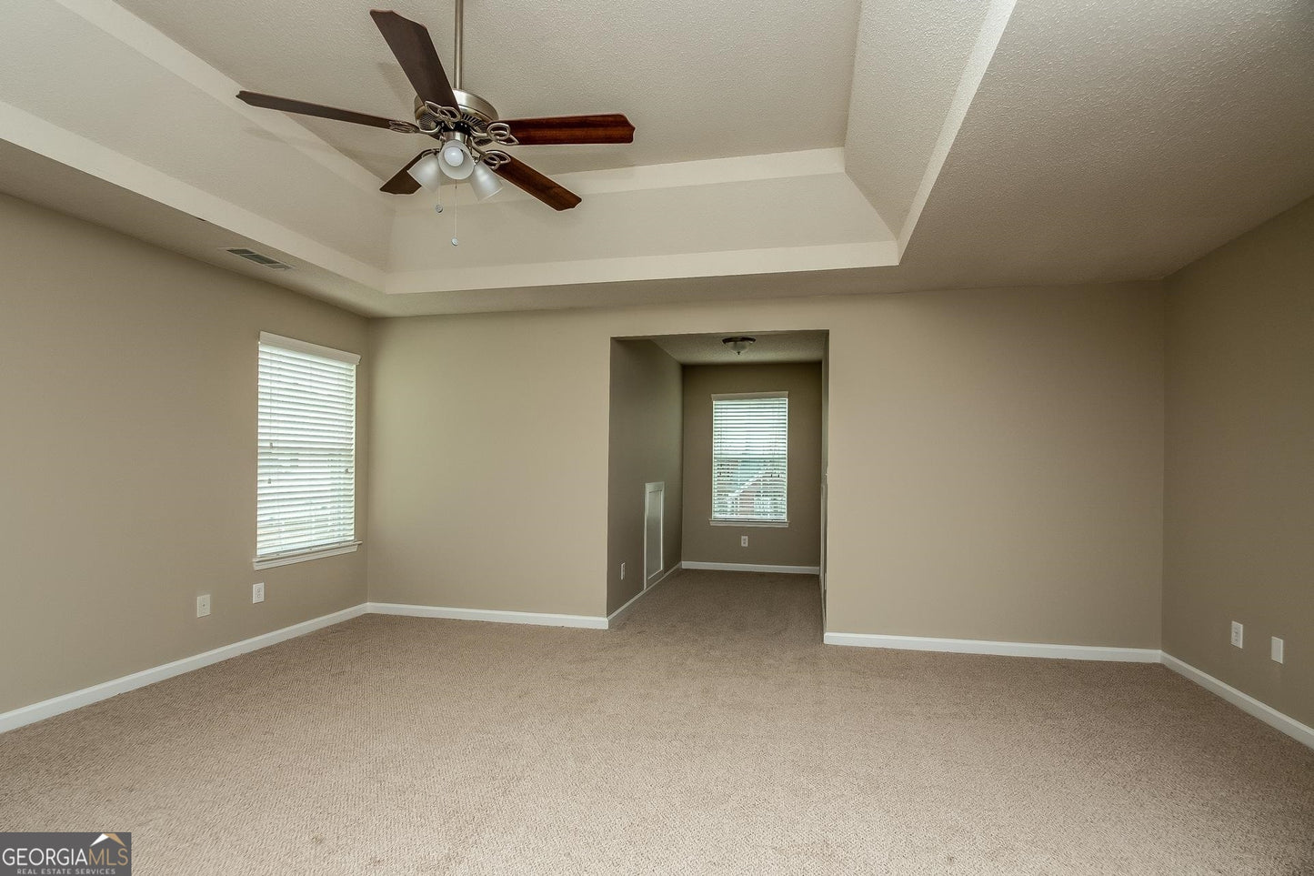 4 bedroom 2.5 bath house in Jonesboro
