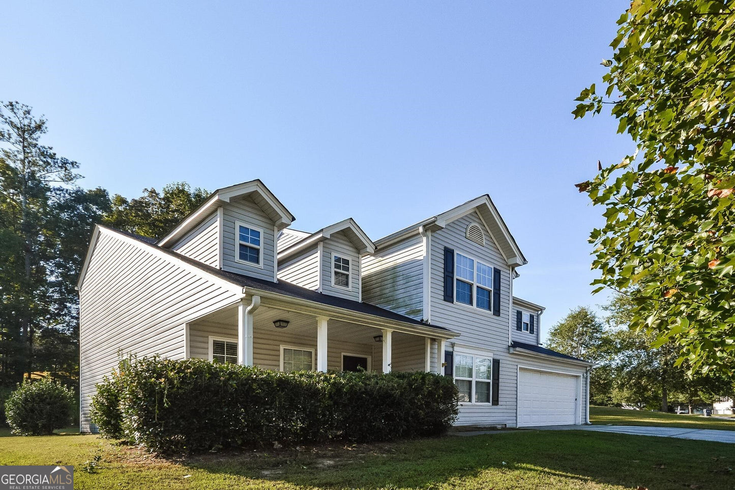5 bedroom 2.5 bath house in Loganville
