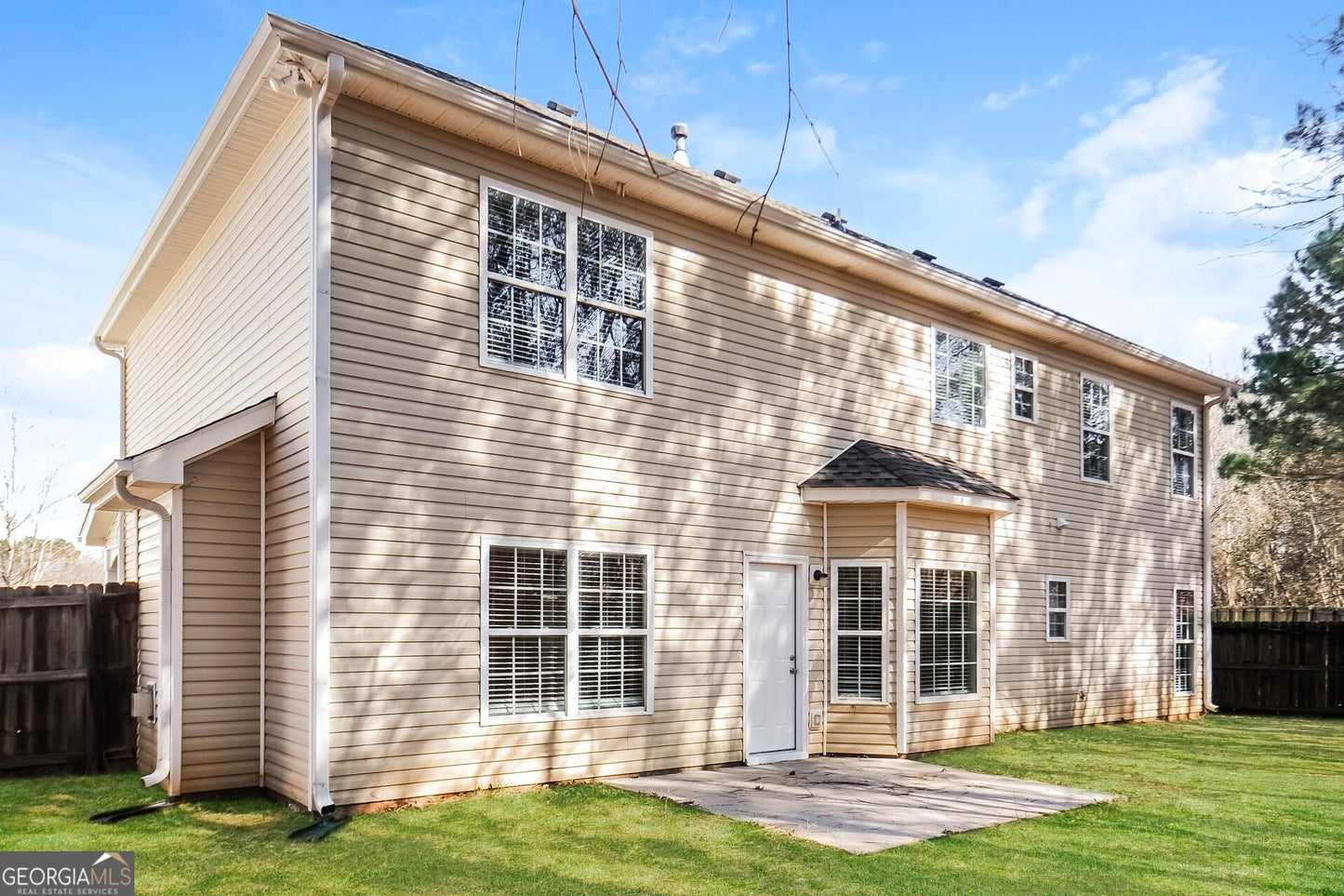 5 bedroom 3 bath house in Mcdonough