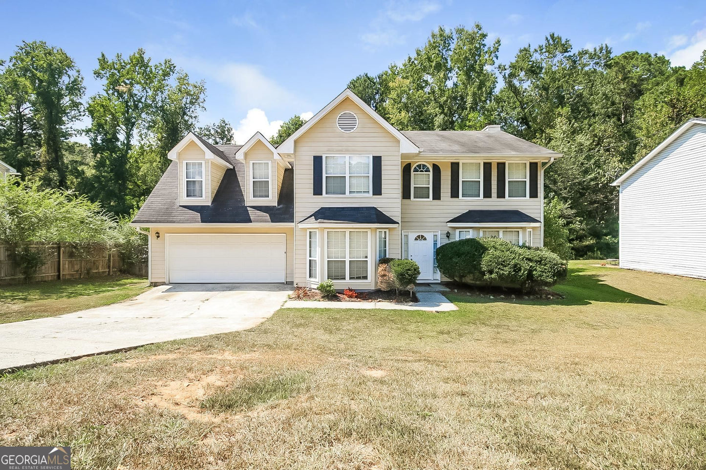 4 bedroom 2 bath house in Riverdale