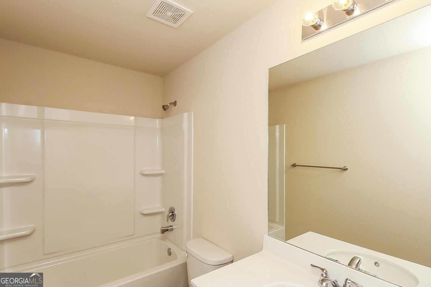 4 bedroom 2.5 bath house in Hampton
