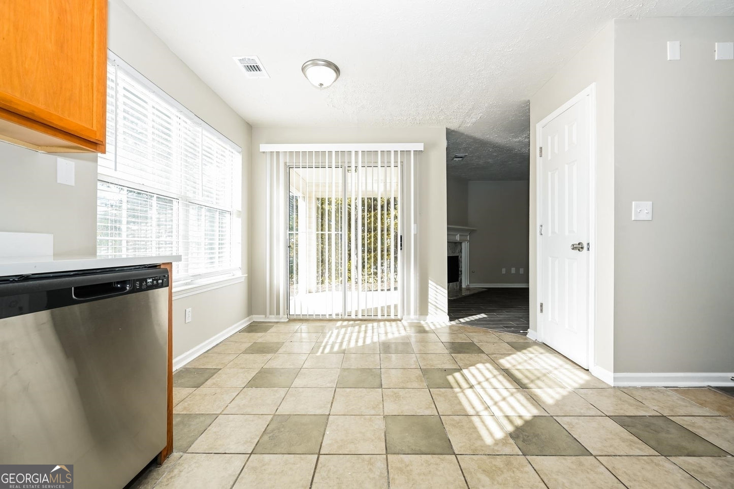 4 bedroom 2.5 bath house in Jonesboro