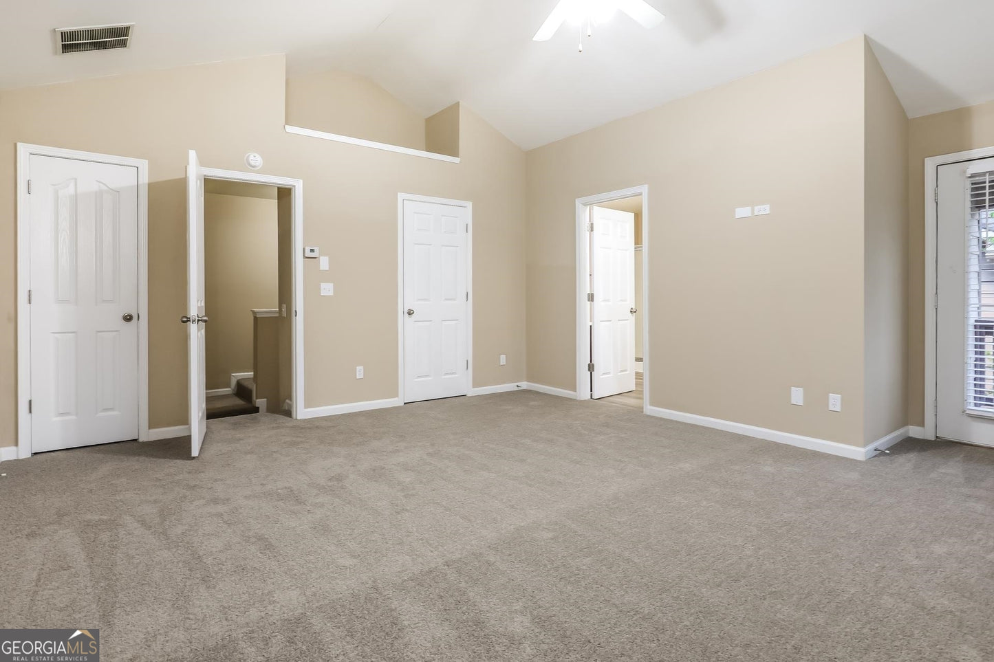 4 bedroom 2.5 bath house in Atlanta