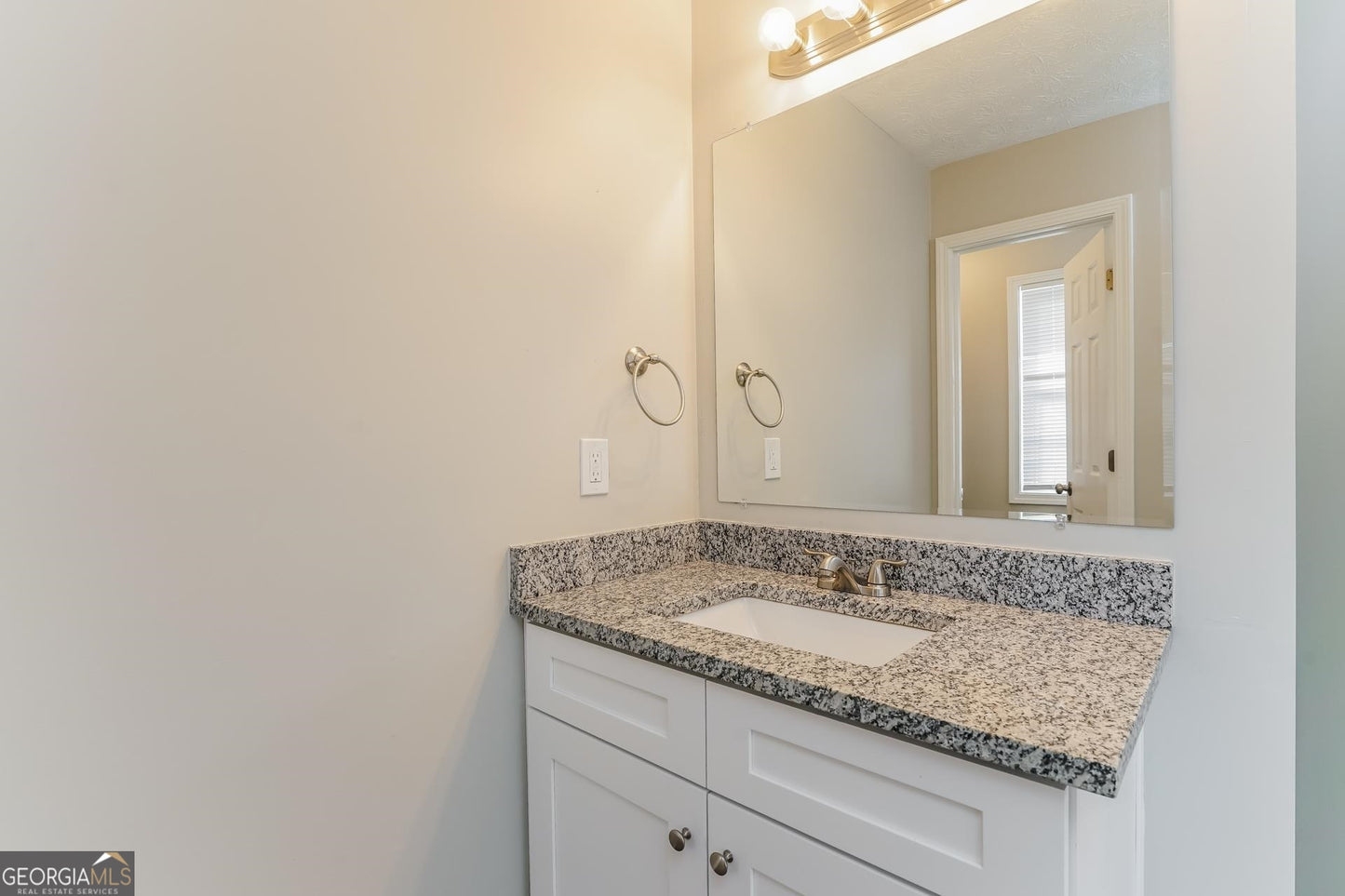 4 bedroom 2.5 bath house in Decatur