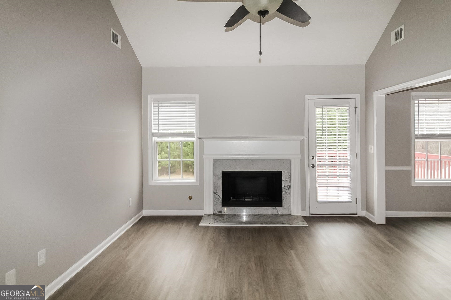 5 bedroom 3 bath house in Covington