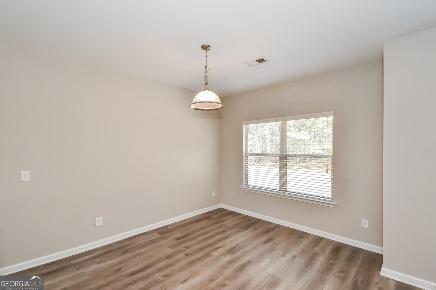 4 bedroom 3 bath house in South Fulton