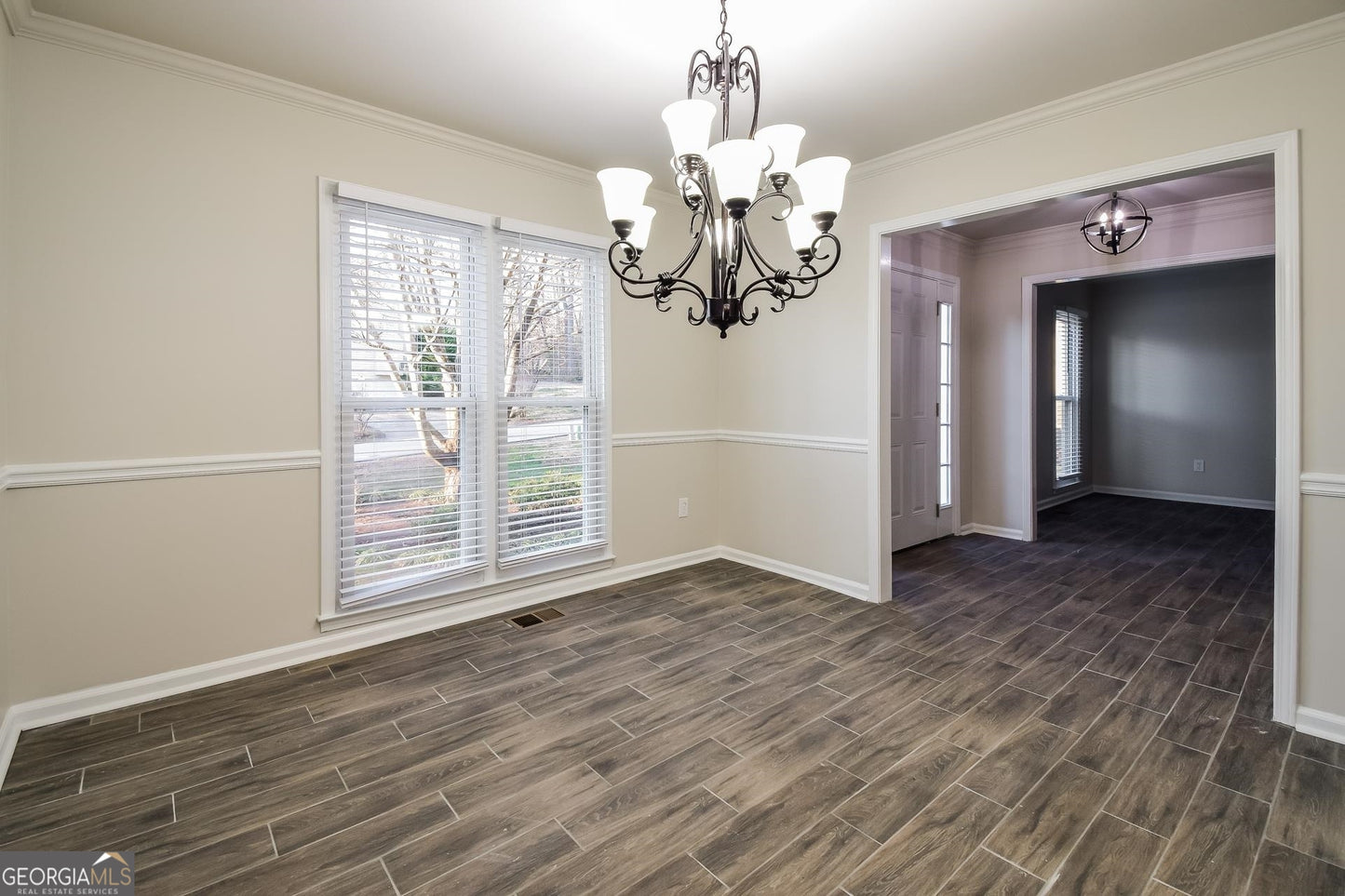 4 bedroom 2.5 bath house in Snellville