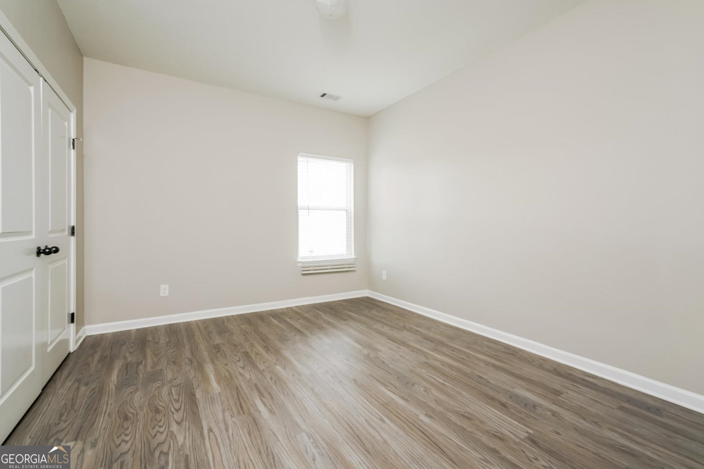 4 bedroom 2 bath house in Dallas