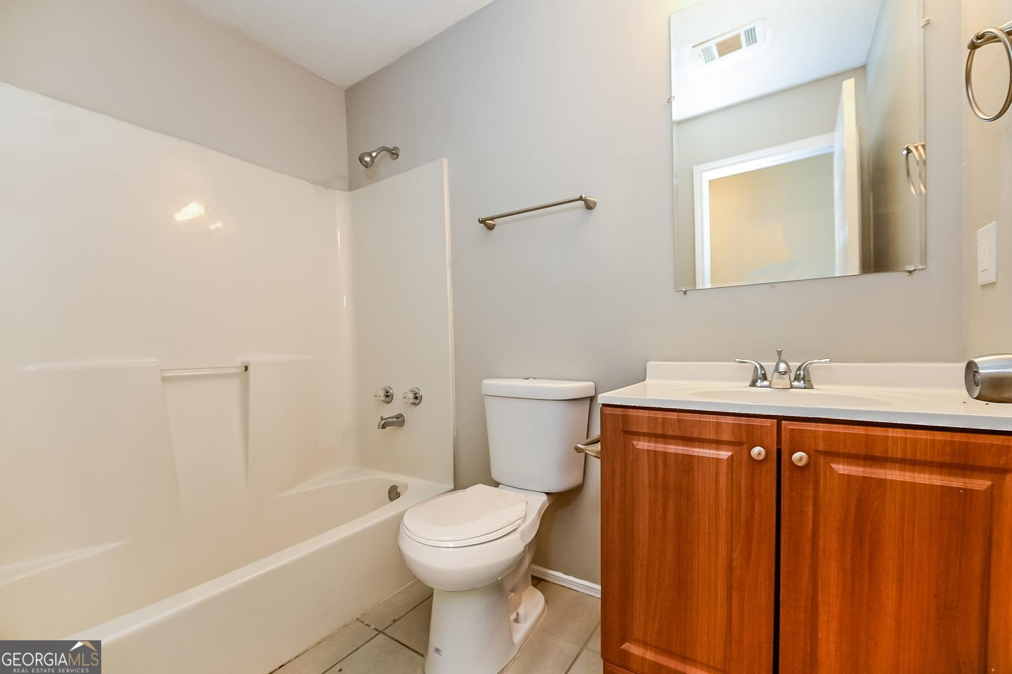 4 bedroom 2.5 bath house in Lithonia