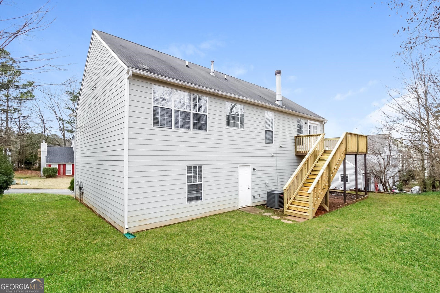 5 bedroom 3 bath house in Acworth