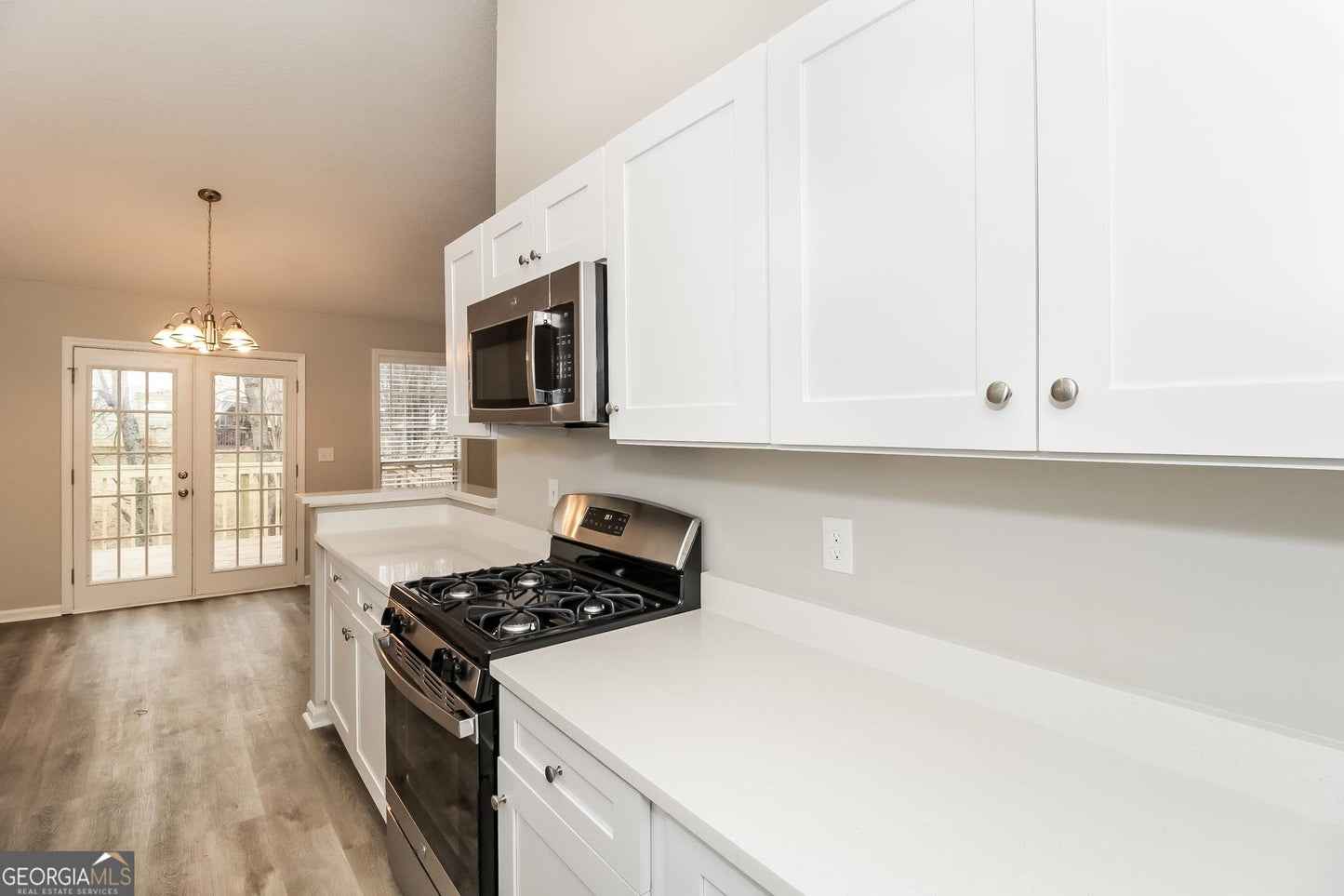 5 bedroom 3 bath house in Acworth