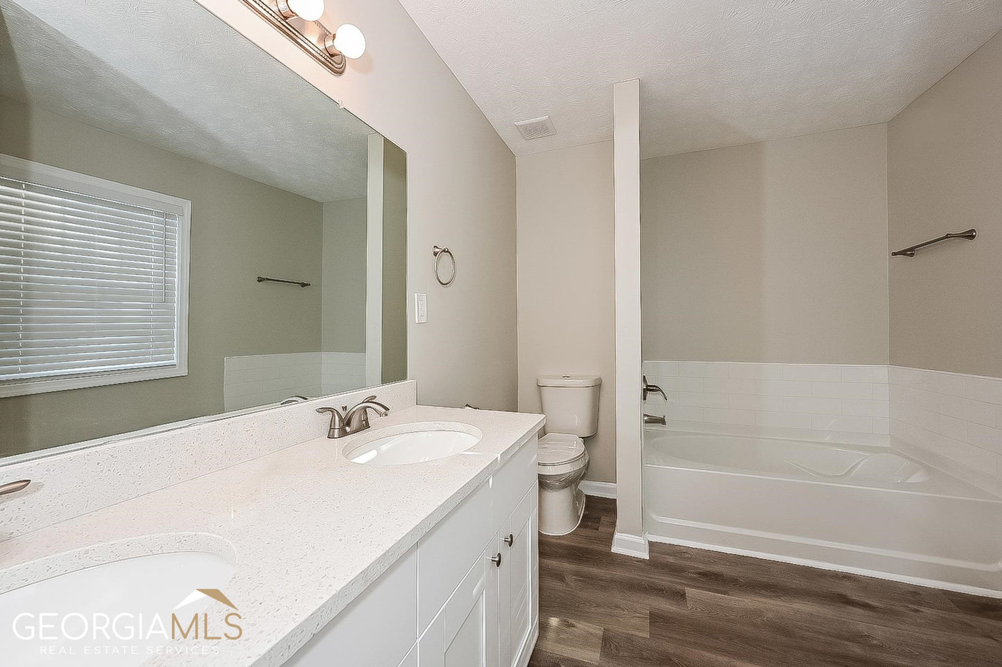 3 bedroom 2 bath house in Ellenwood