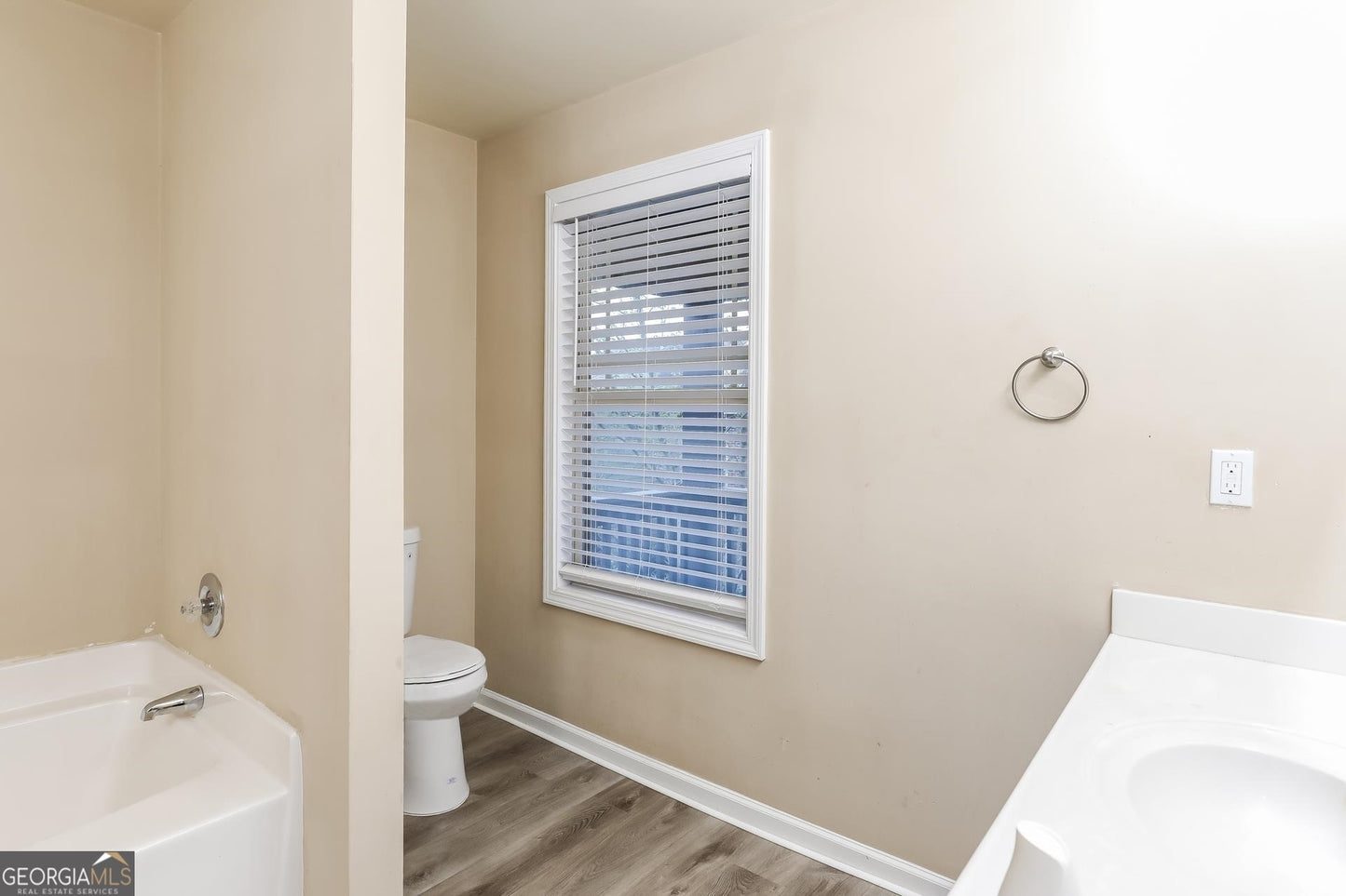 4 bedroom 2.5 bath house in Atlanta
