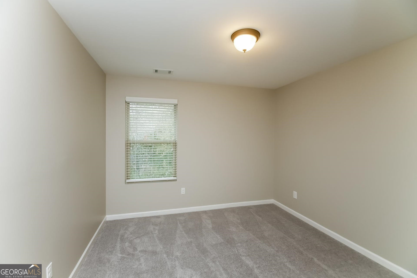 4 bedroom 2 bath house in Rex