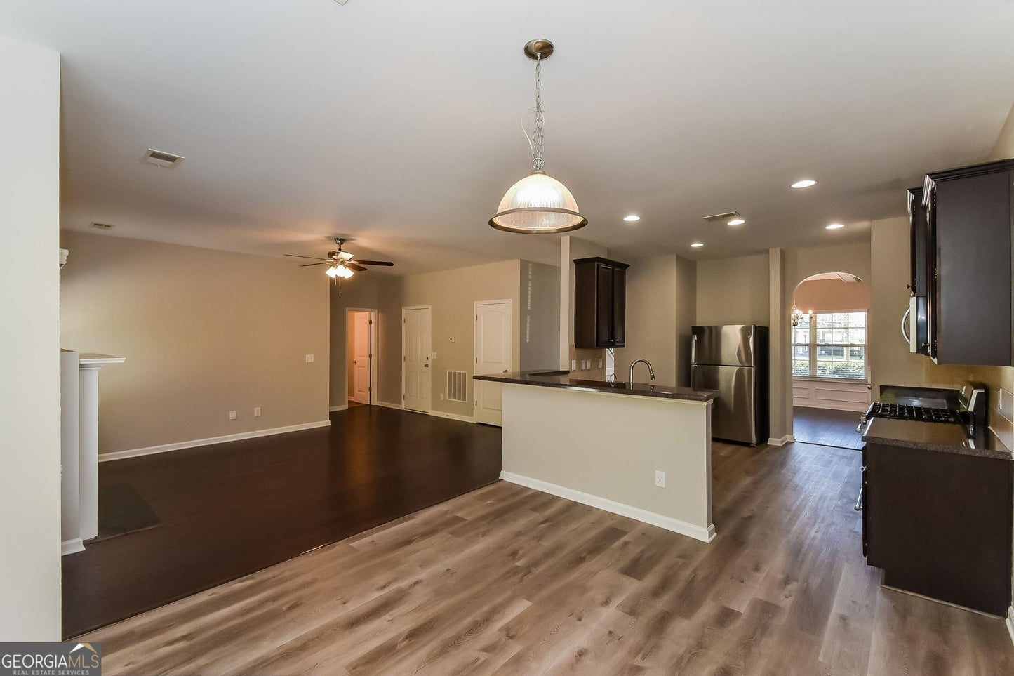 4 bedroom 3 bath house in South Fulton