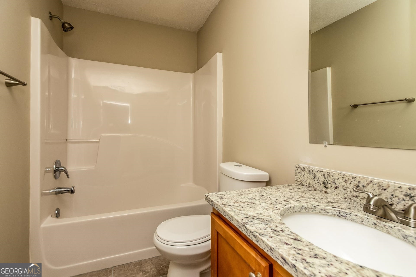 4 bedroom 2.5 bath house in Jonesboro