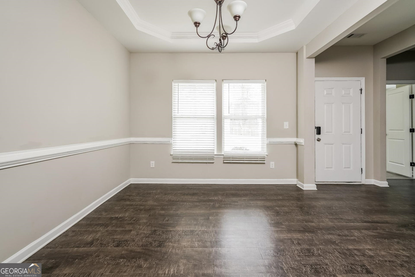 4 bedroom 2 bath house in Dallas