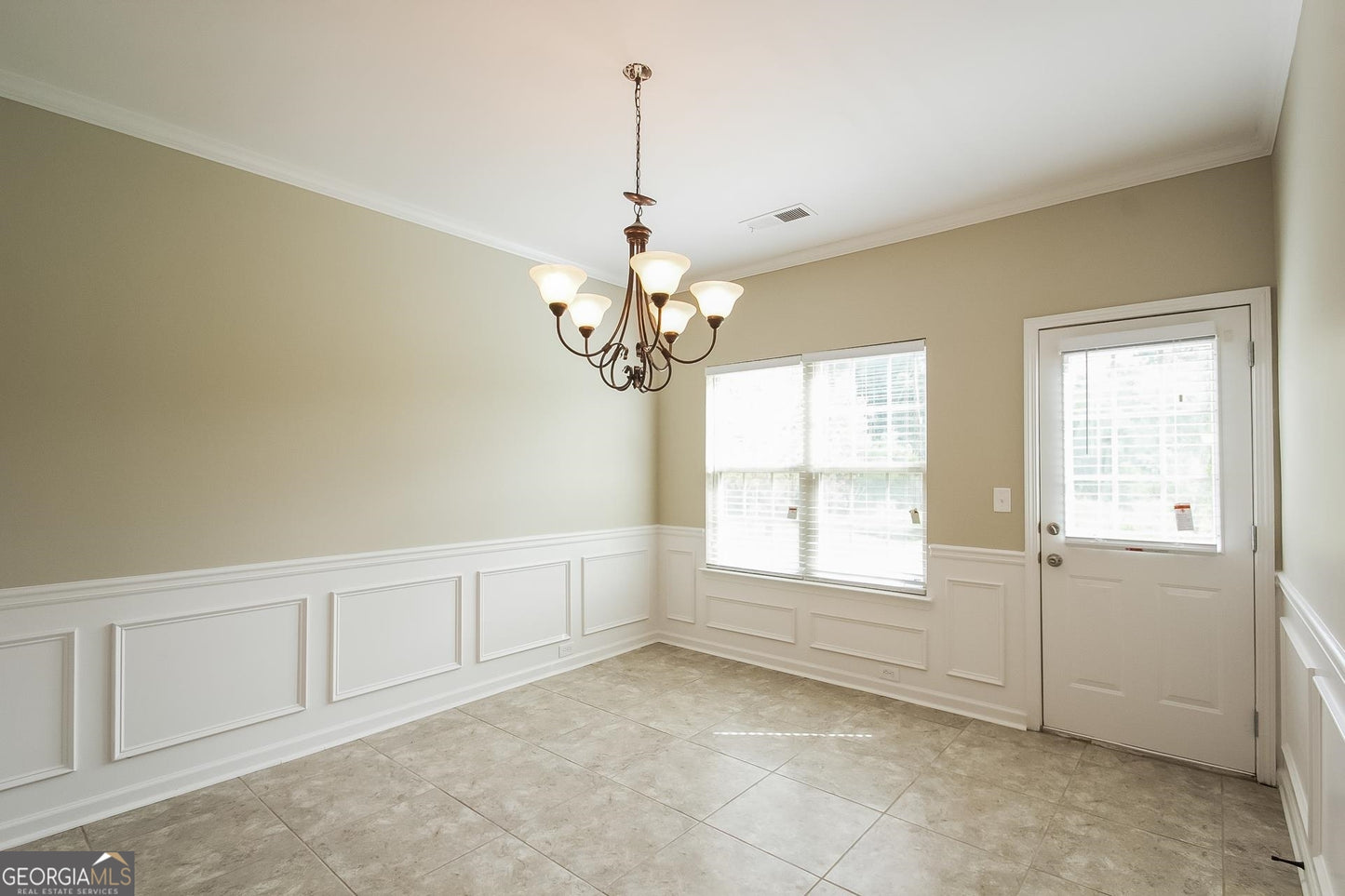 4 bedroom 3 bath house in Mcdonough