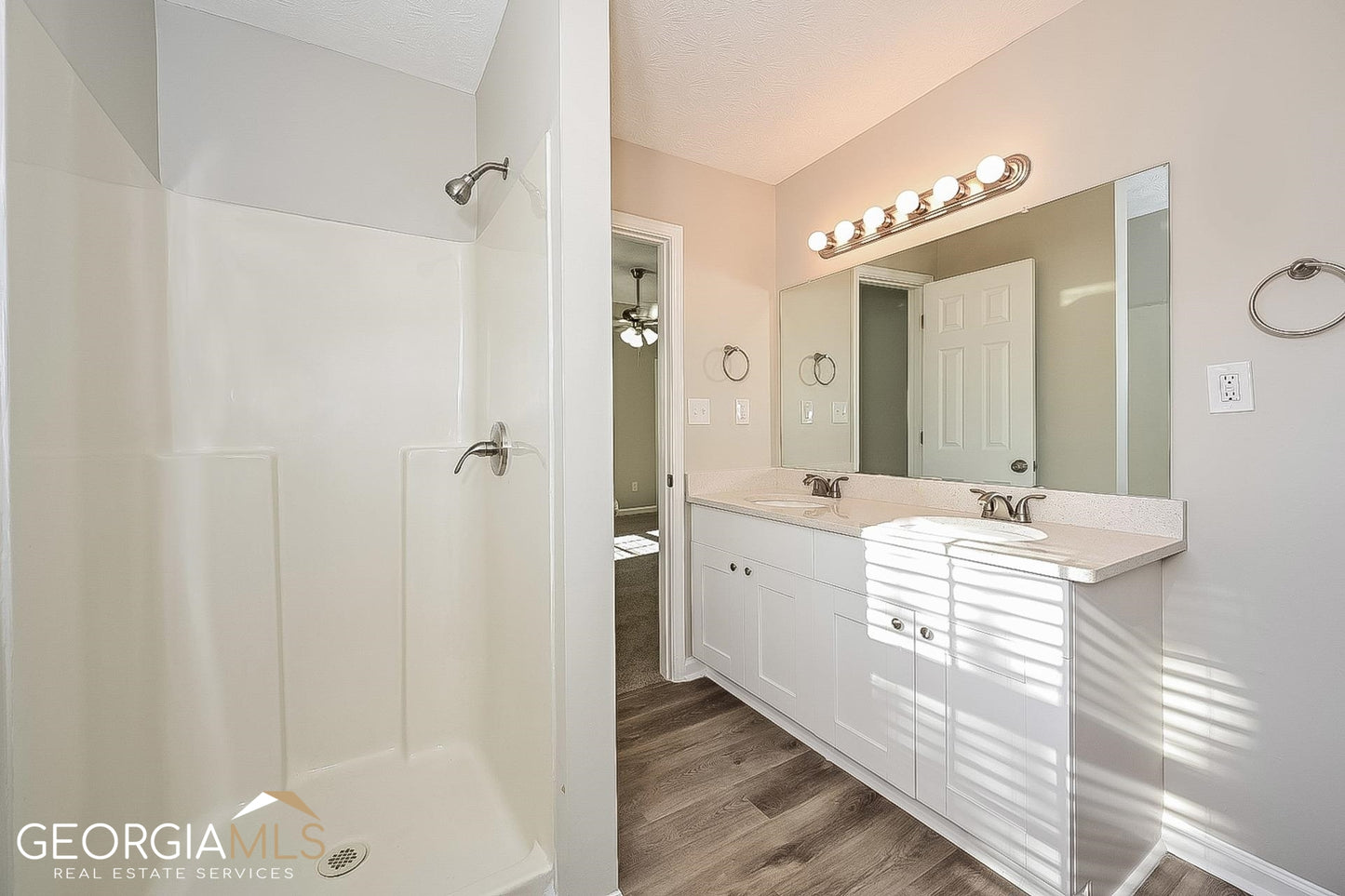 3 bedroom 2 bath house in Ellenwood