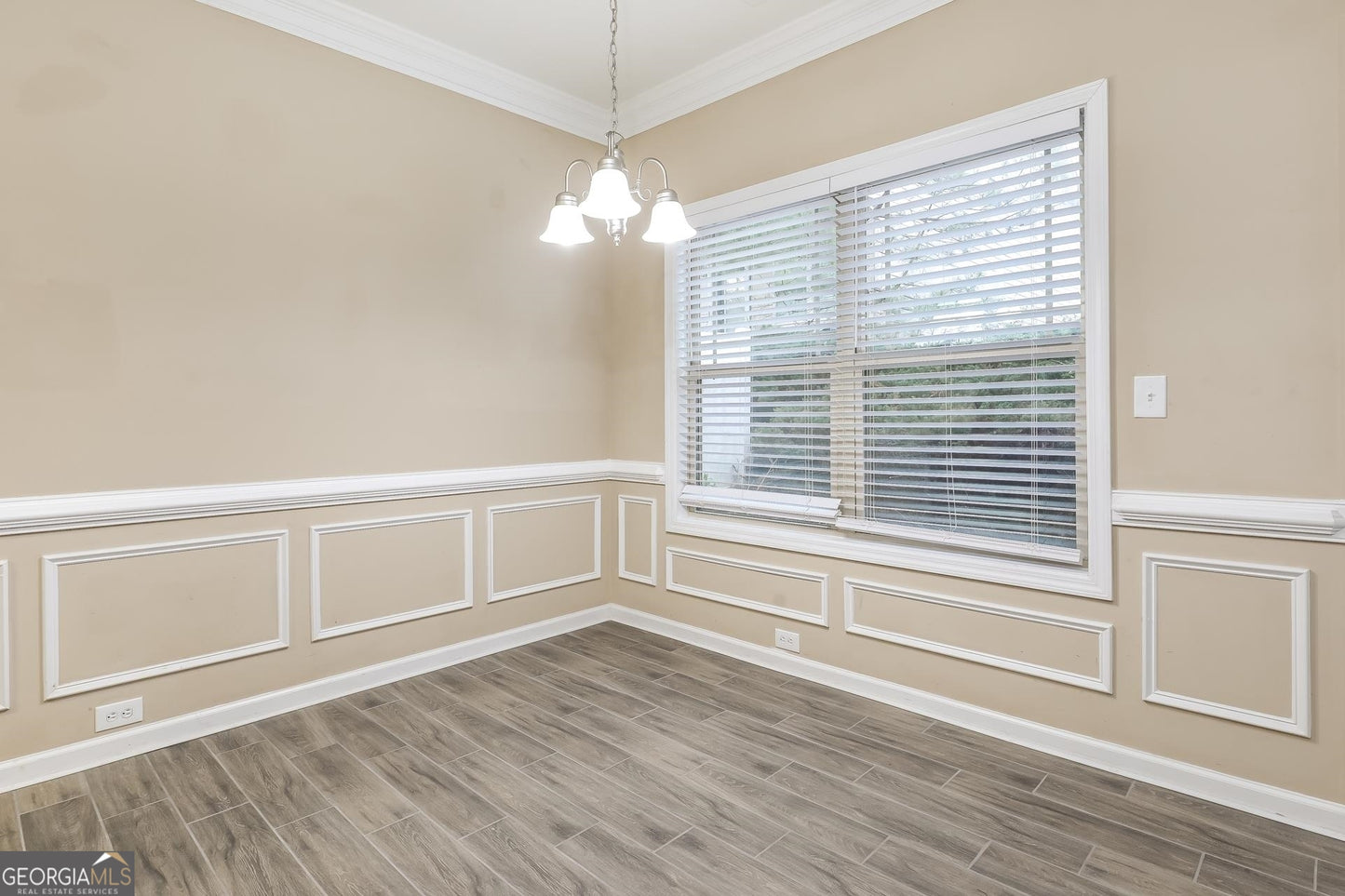 4 bedroom 2.5 bath house in Atlanta