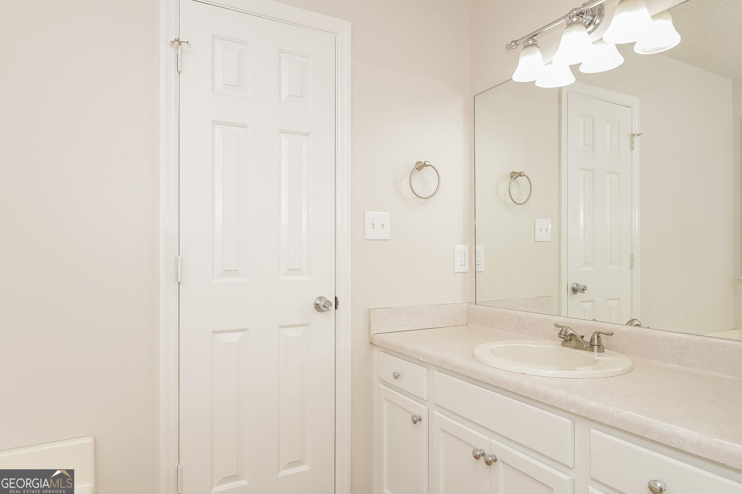 3 bedroom 2.5 bath house in Powder springs