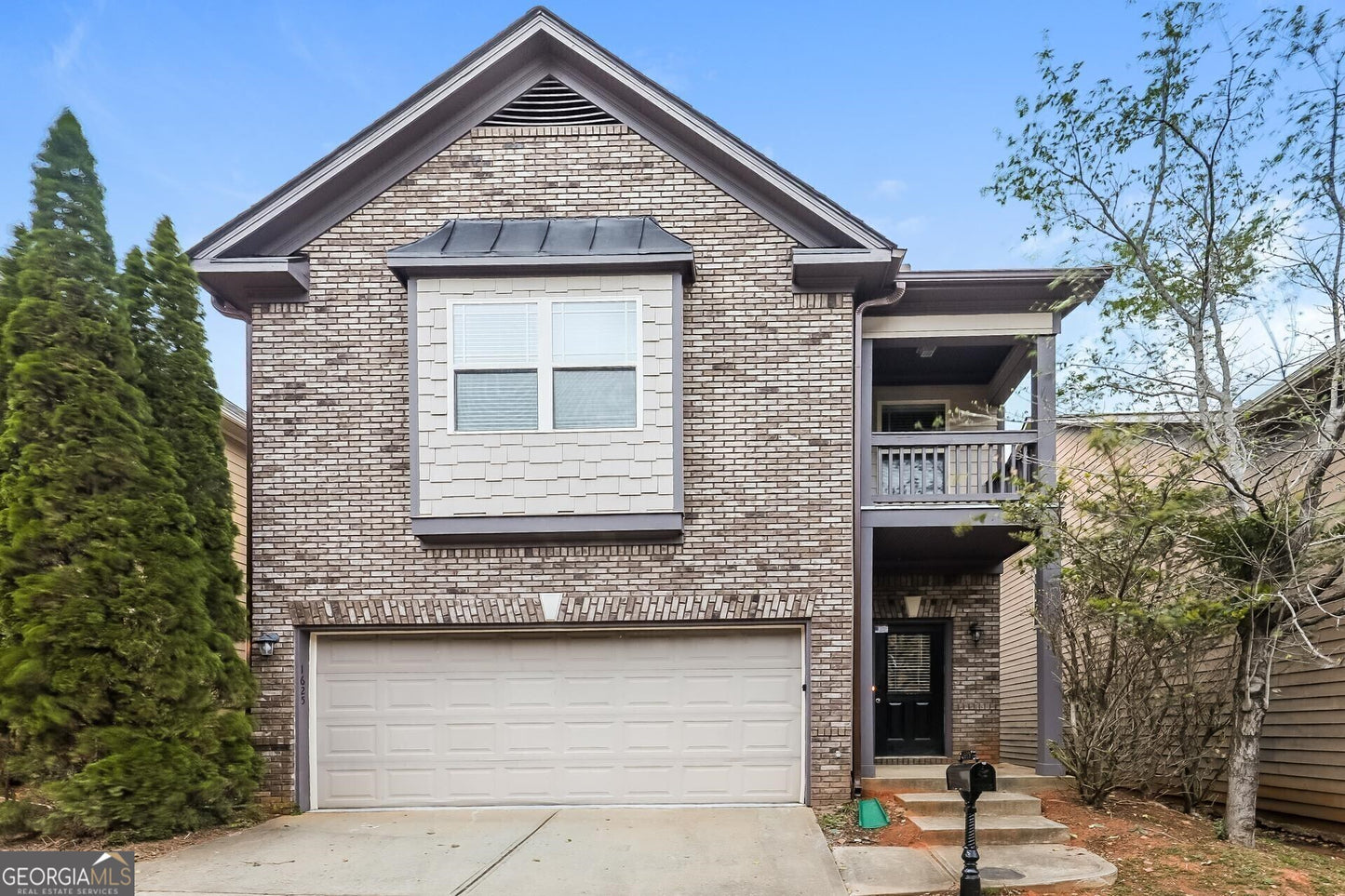 4 bedroom 2.5 bath house in Atlanta