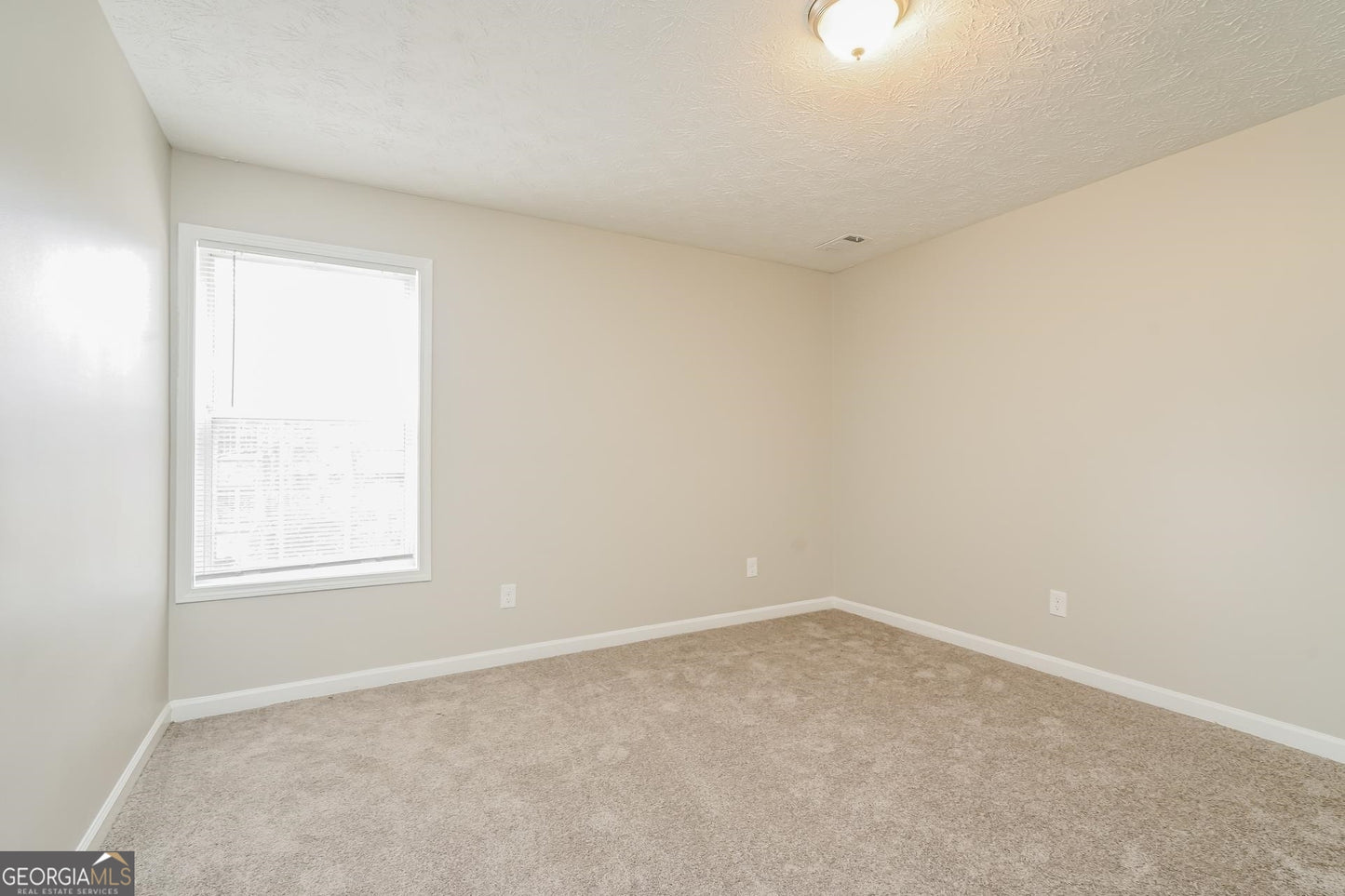 4 bedroom 2.5 bath house in Decatur