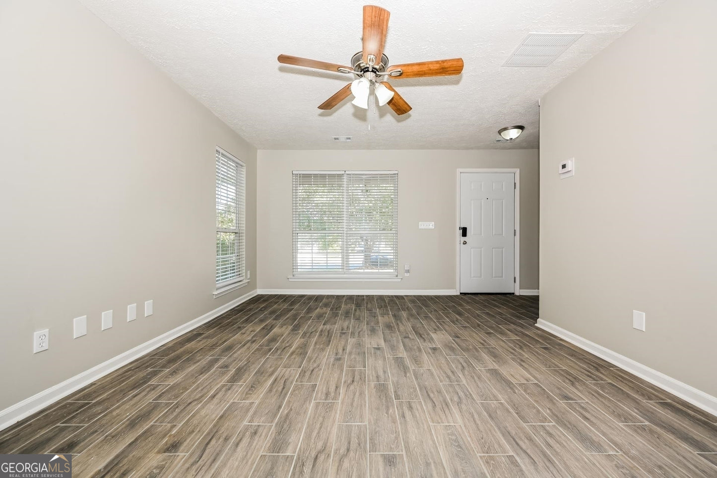 4 bedroom 2.5 bath house in Jonesboro