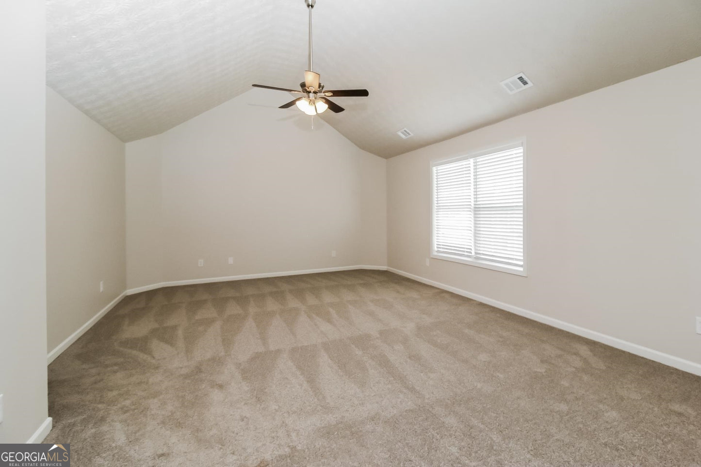 4 bedroom 2.5 bath house in Covington
