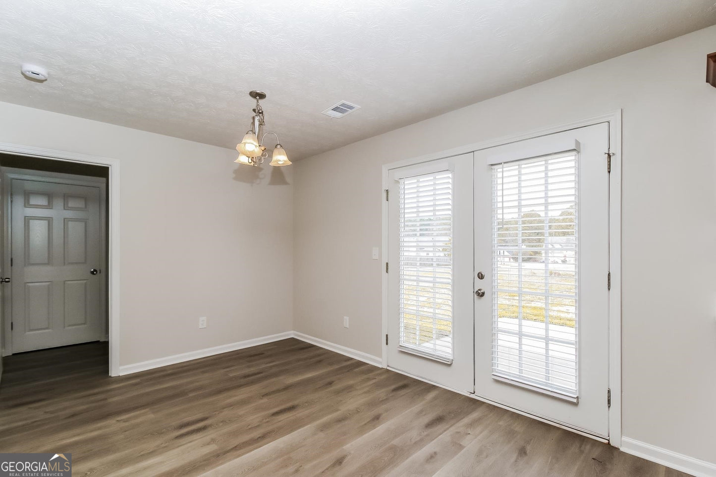 4 bedroom 2.5 bath house in Covington