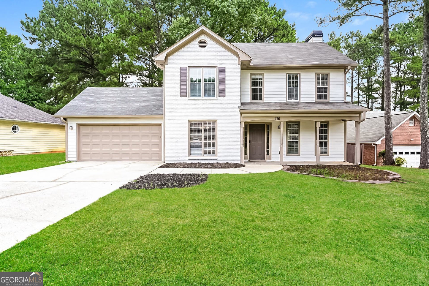 3 bedroom 2.5 bath house in Stockbridge