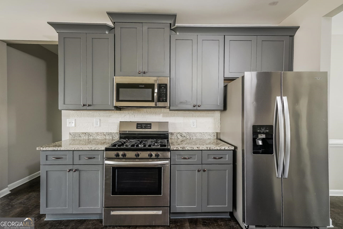 4 bedroom 2 bath house in Dallas