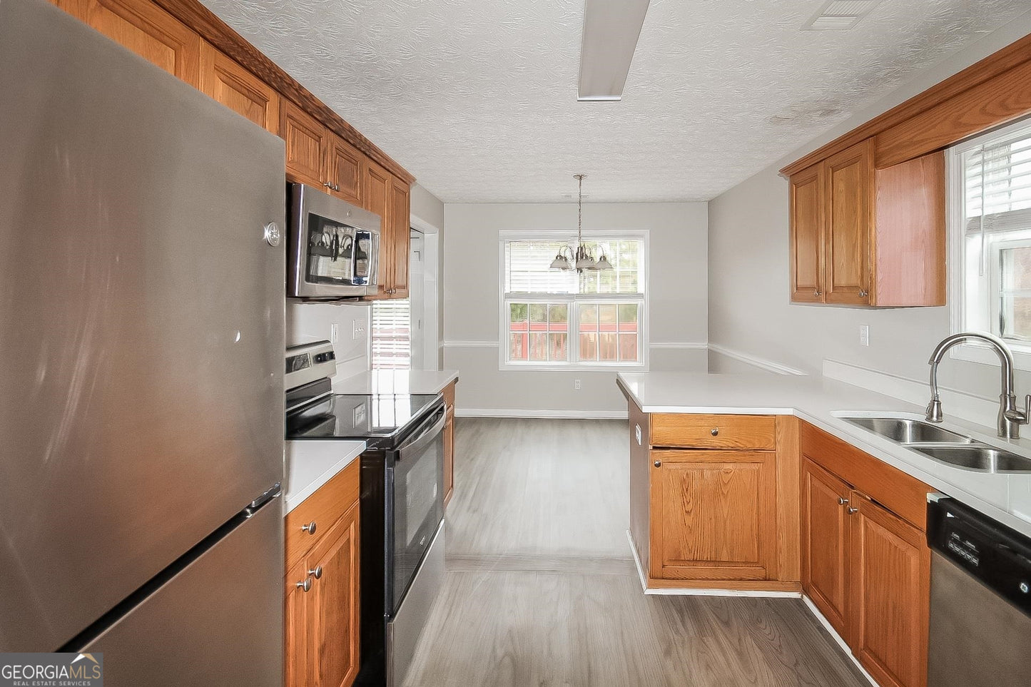 5 bedroom 3 bath house in Covington