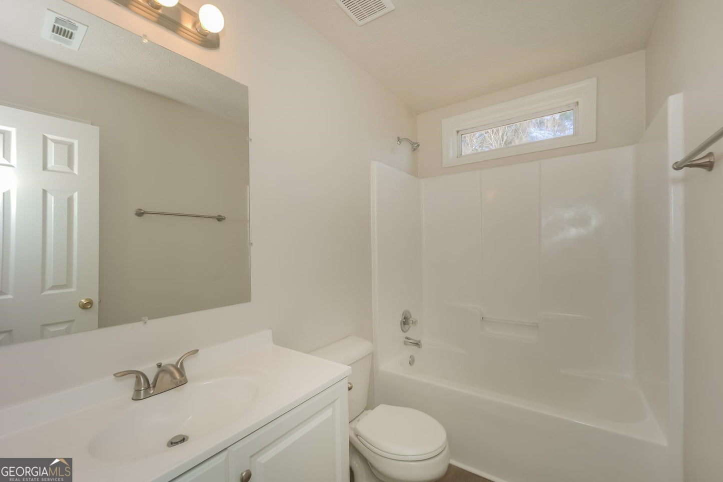 4 bedroom 2.5 bath house in Union city