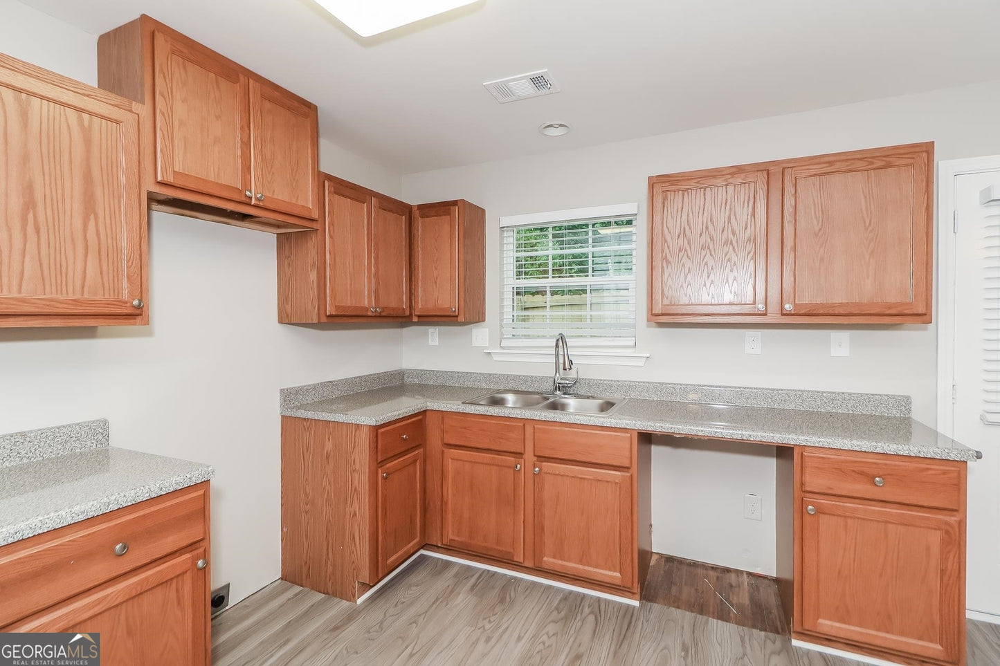 3 bedroom 2.5 bath house in Woodstock