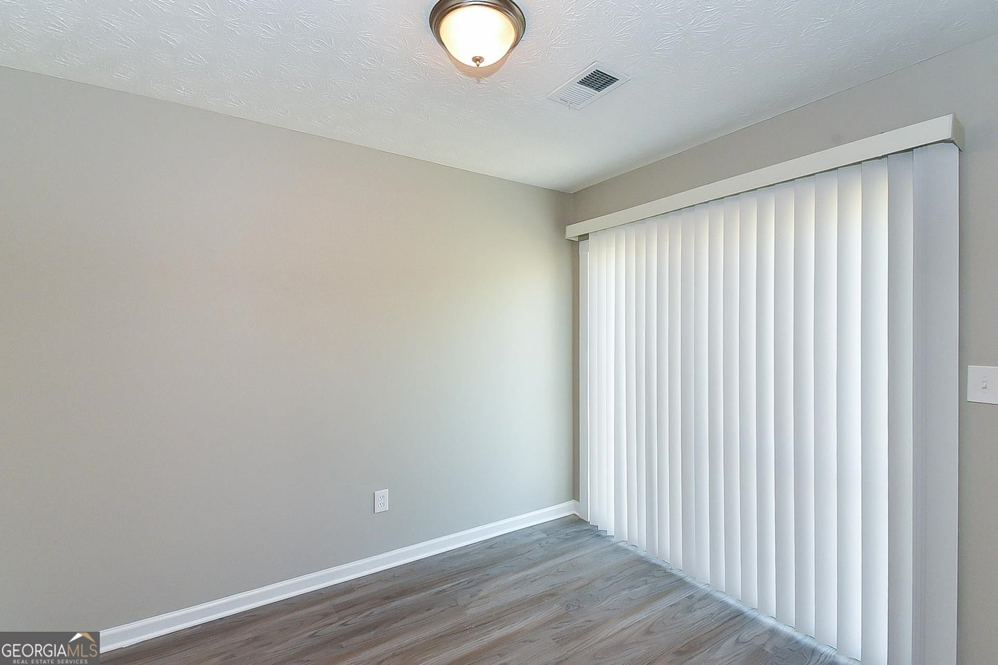 4 bedroom 2.5 bath house in South Fulton