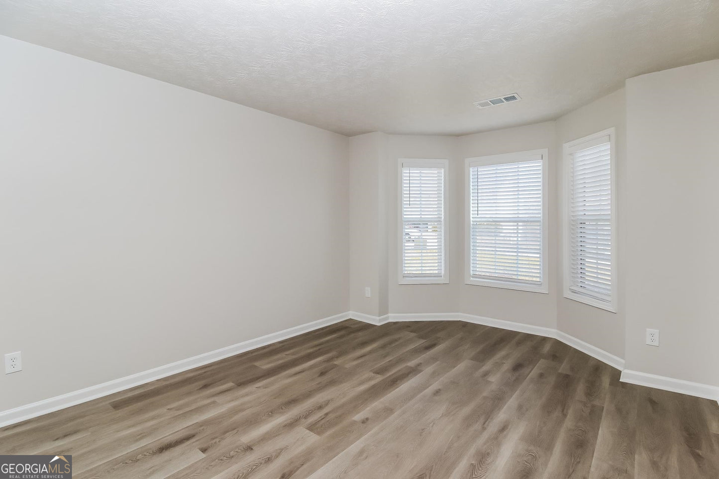 4 bedroom 2.5 bath house in Covington