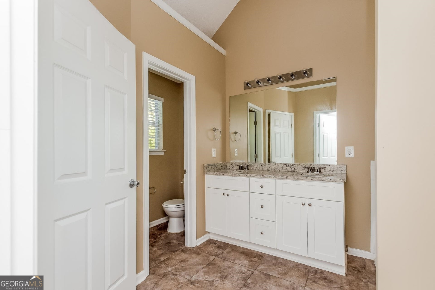 4 bedroom 2.5 bath house in Ellenwood
