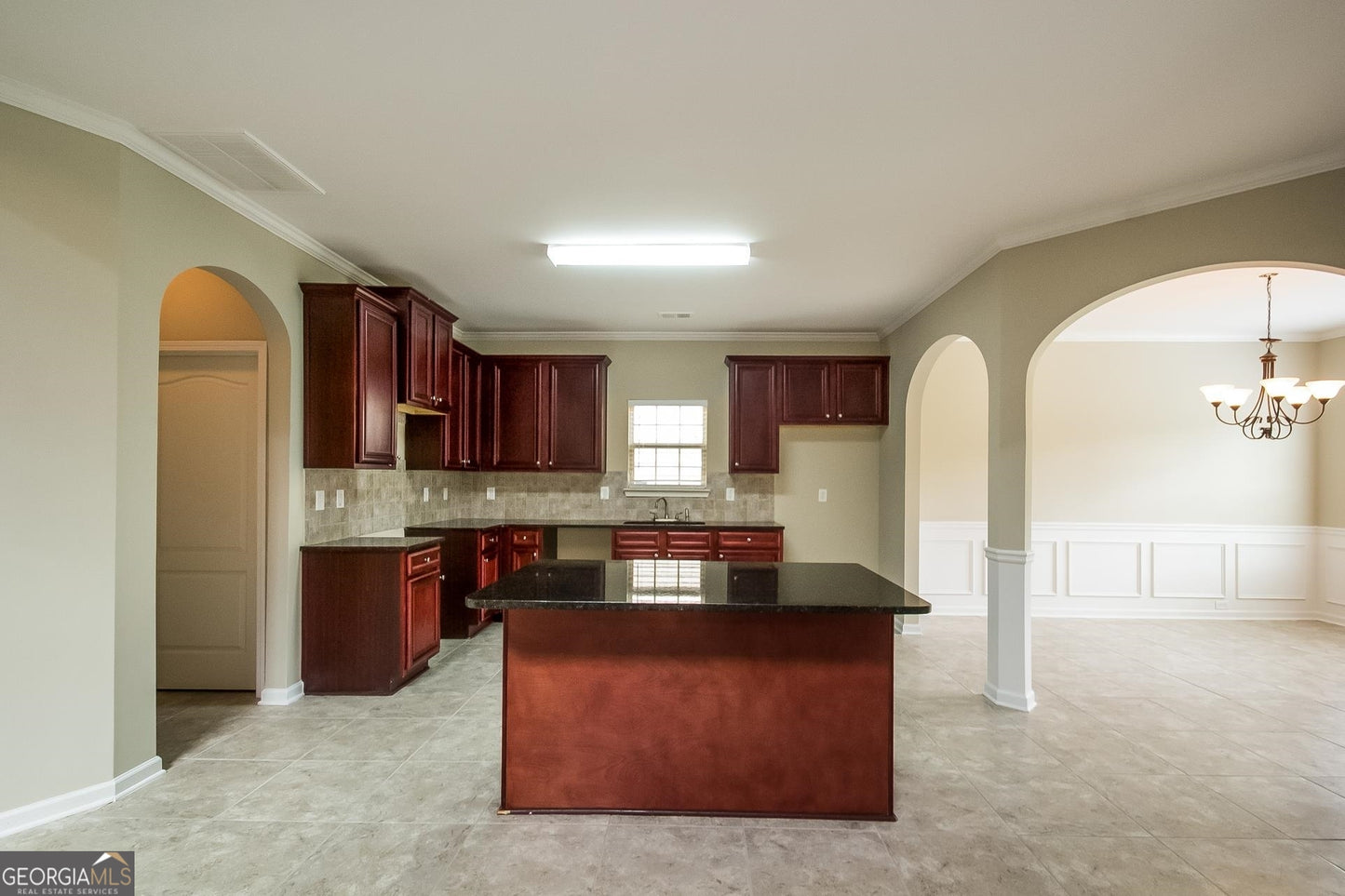 4 bedroom 3 bath house in Mcdonough