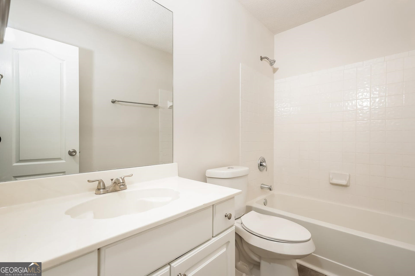 3 bedroom 2 bath house in Stockbridge