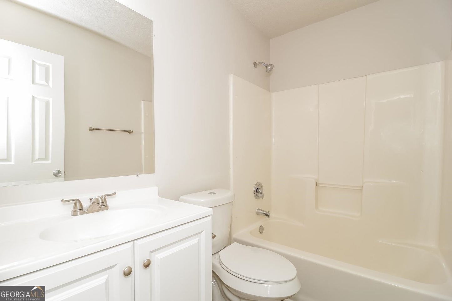 3 bedroom 2.5 bath house in Powder springs
