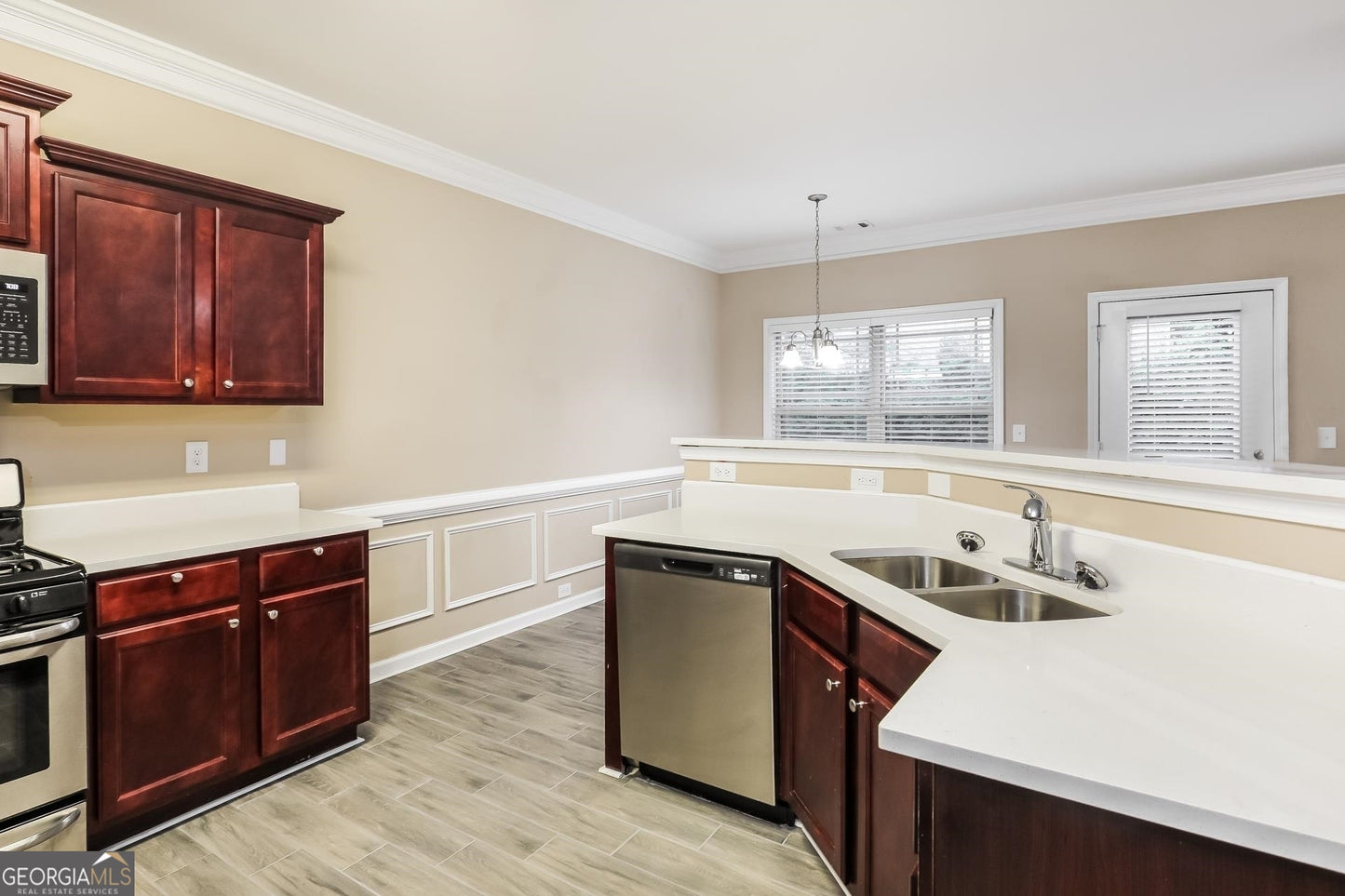 4 bedroom 2.5 bath house in Atlanta