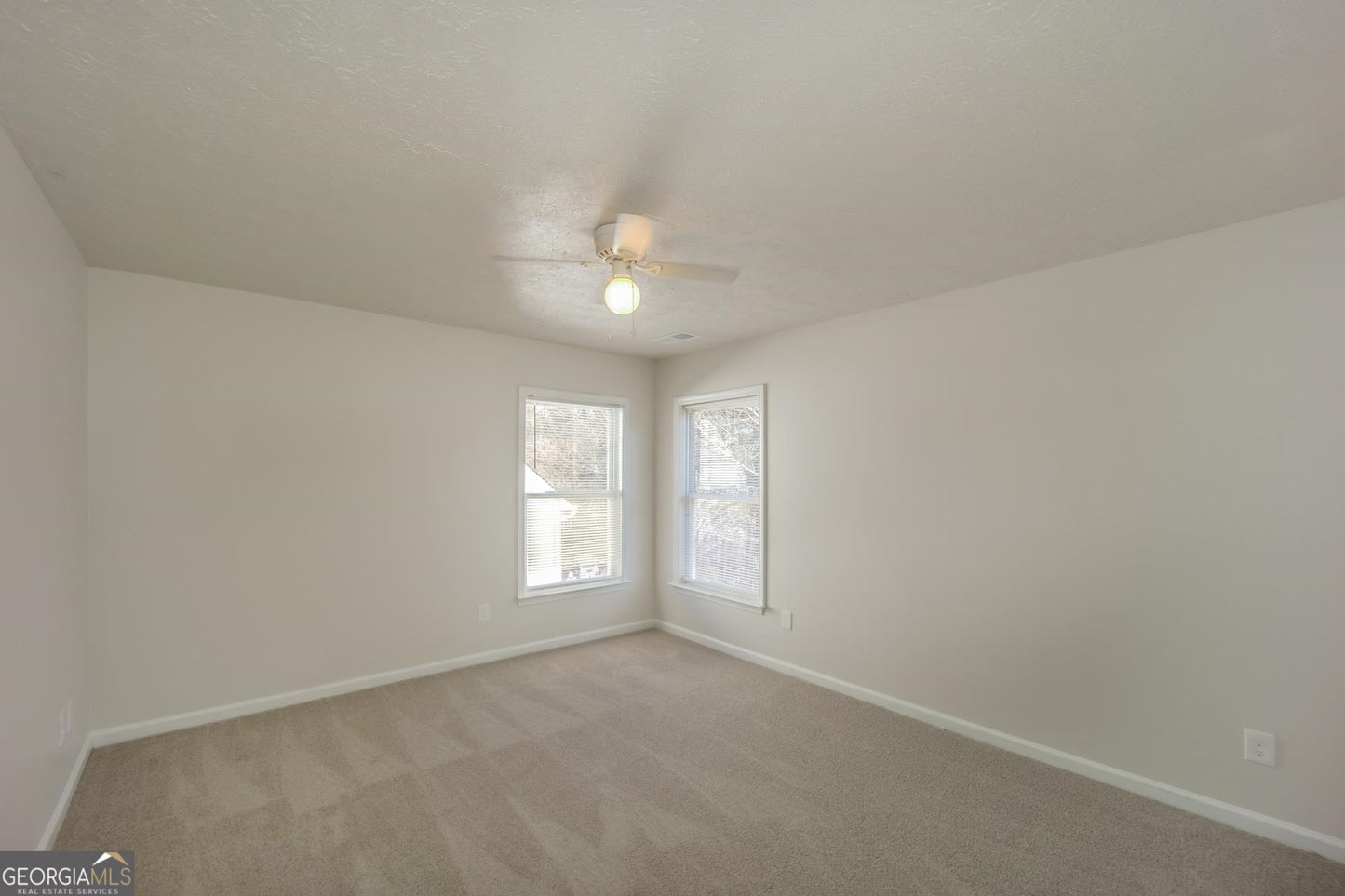 4 bedroom 2.5 bath house in Union city