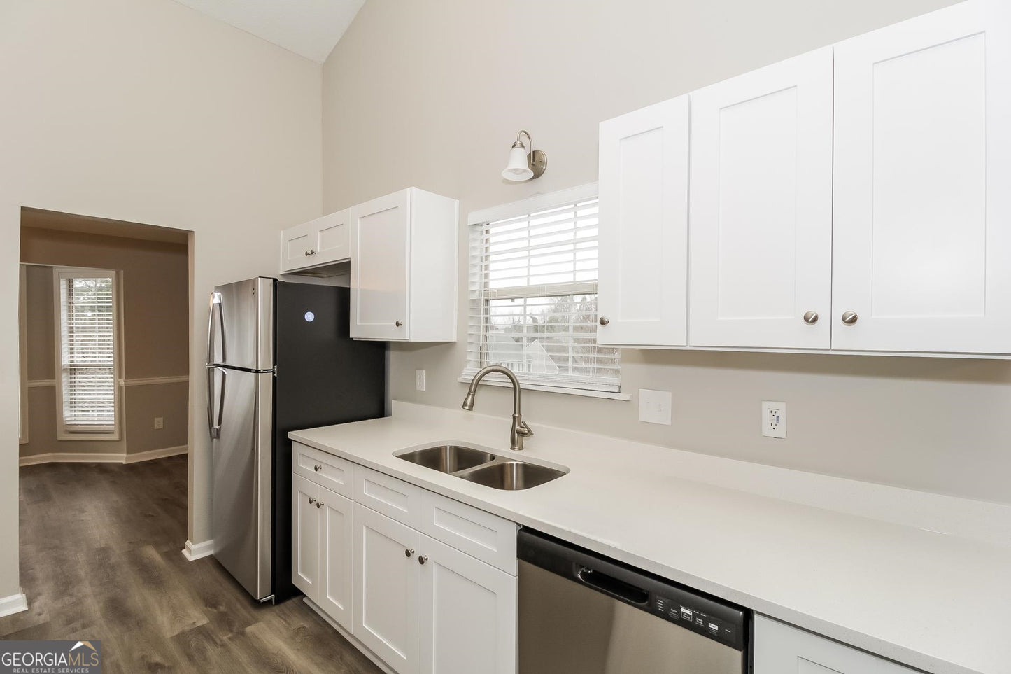 5 bedroom 3 bath house in Acworth