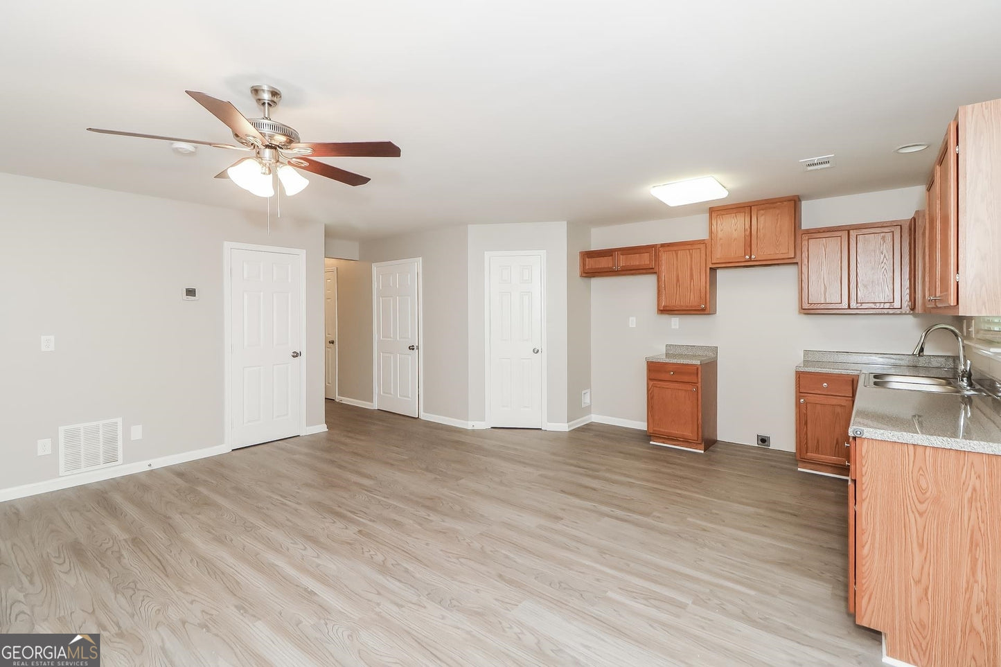 3 bedroom 2.5 bath house in Woodstock