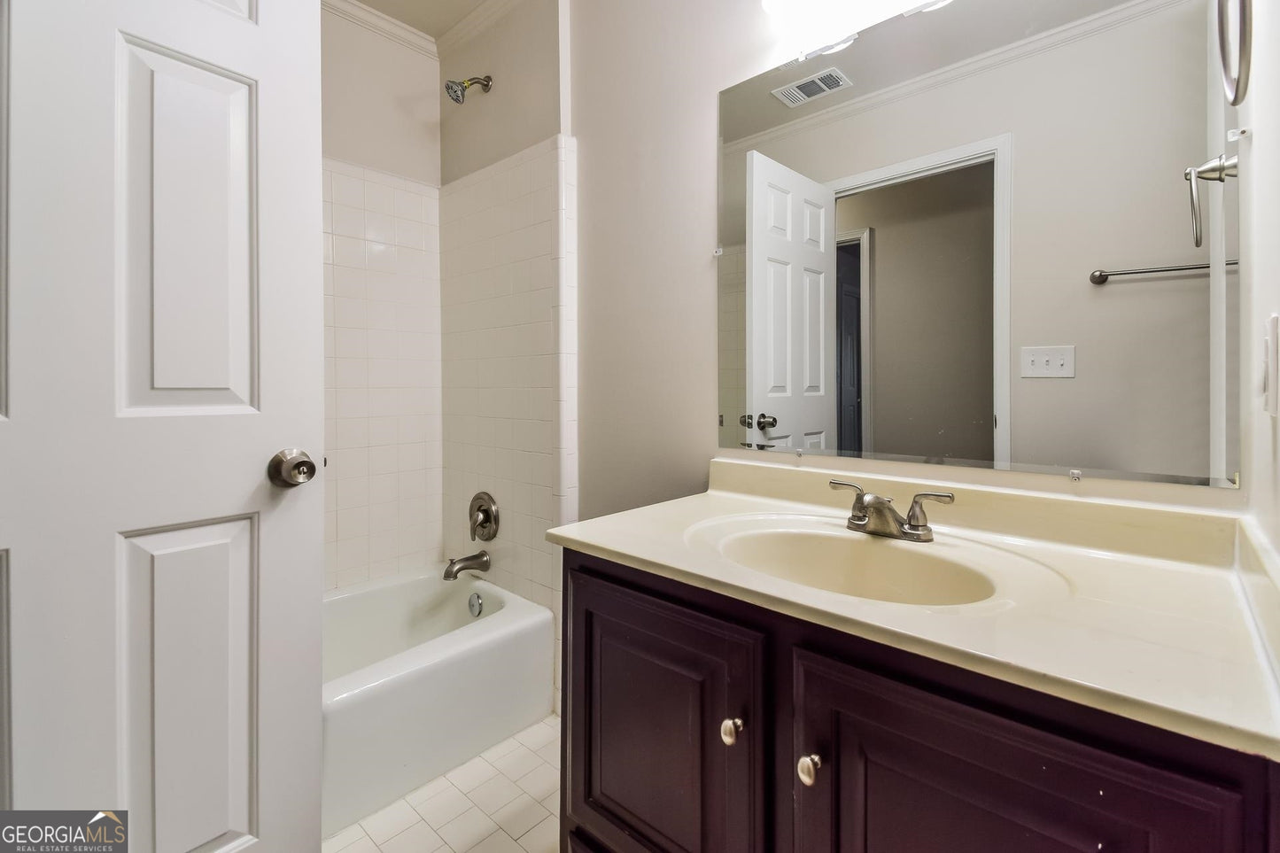 4 bedroom 2.5 bath house in Snellville