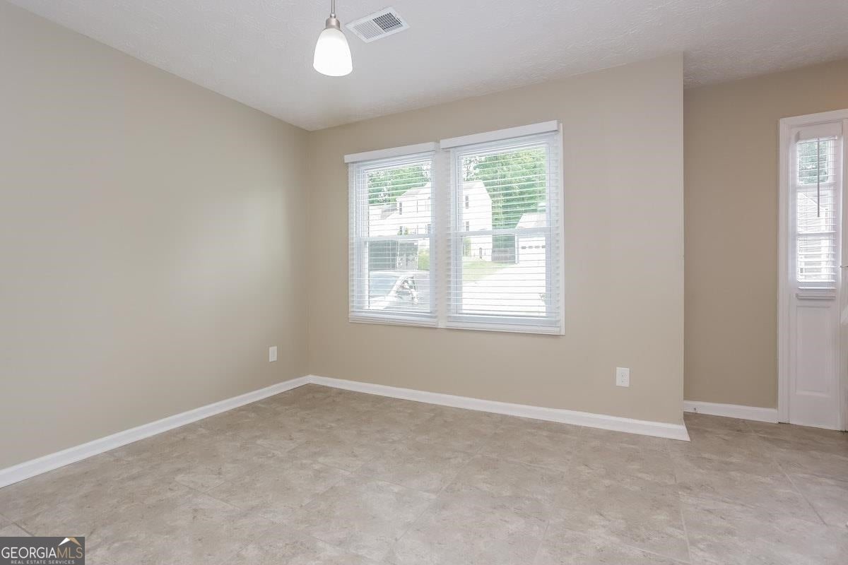 4 bedroom 2.5 bath house in Austell